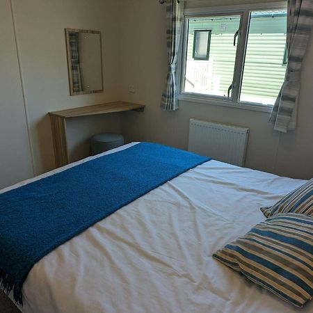 Lovely Bright Modern Caravan Swanage On Peaceful And Tranquil Holiday Park Exterior foto
